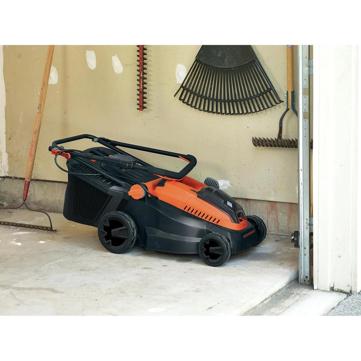 Black & Decker BLACK+DECKER CLM3825L2-QW Grasmaaier - 36V - 38cm - Incl. 2 Accu's & Lader - Afbeelding 4