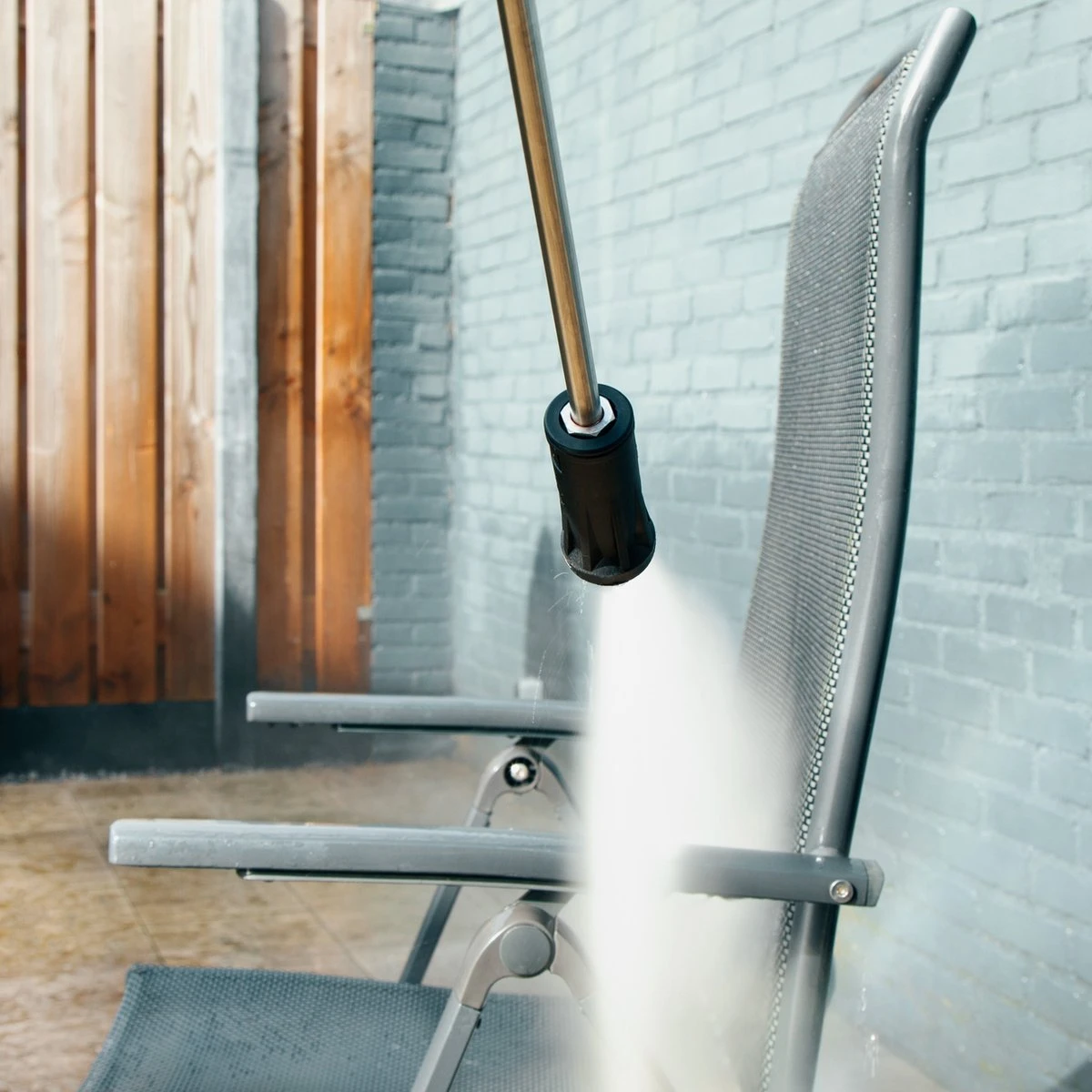 VONROC PRO Hogedrukreiniger V25-2 – 2500W – 195 Bar – 468 L/h – Duurzame Inductiemotor – Incl. 8m Slang, Slanghaspel, Terrasreiniger, Reinigingstank En Meer - Afbeelding 9