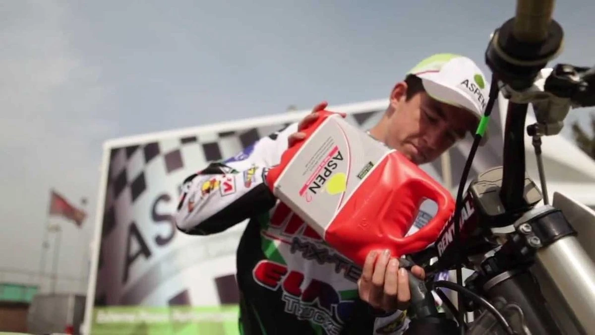 Aspen 2 FRT 5 Liter Schone Alkylaatbenzine Voor Tweetaktmotoren - Afbeelding 3