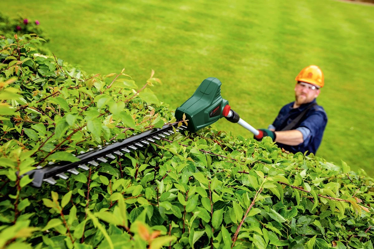 Bosch UniversalHedgePole 18 Heggenschaar Op Steel - Met 18 V Accu En Lader - Afbeelding 11