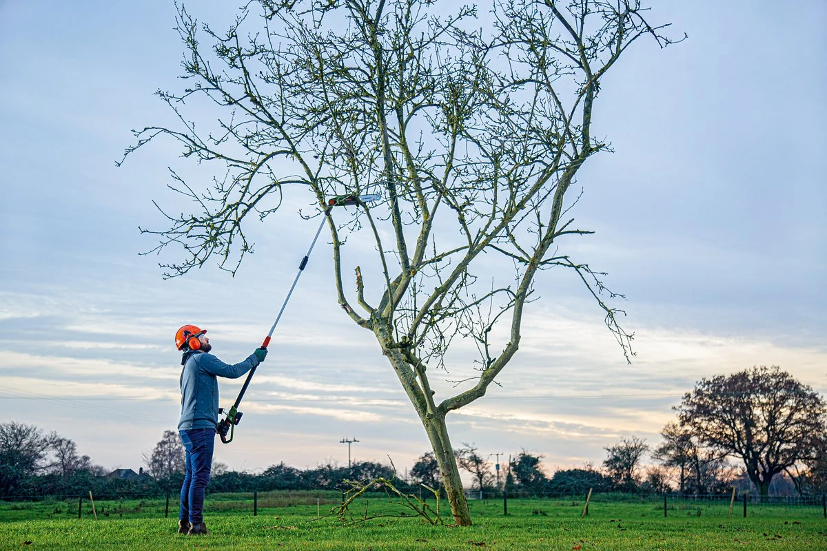 Bosch UniversalHedgePole 18 Heggenschaar Op Steel - Met 18 V Accu En Lader - Afbeelding 12